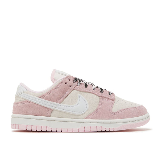 W Nike Dunk Low LX “Pink Foam”