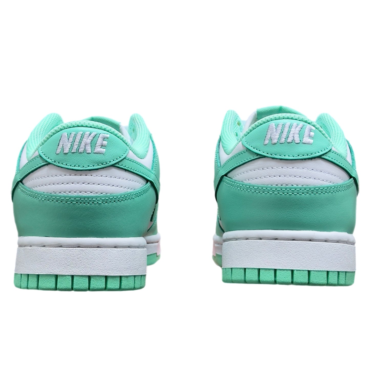 W Nike Dunk Low “Green Glow” (Pre-Owned) Sz 9M / 10.5W