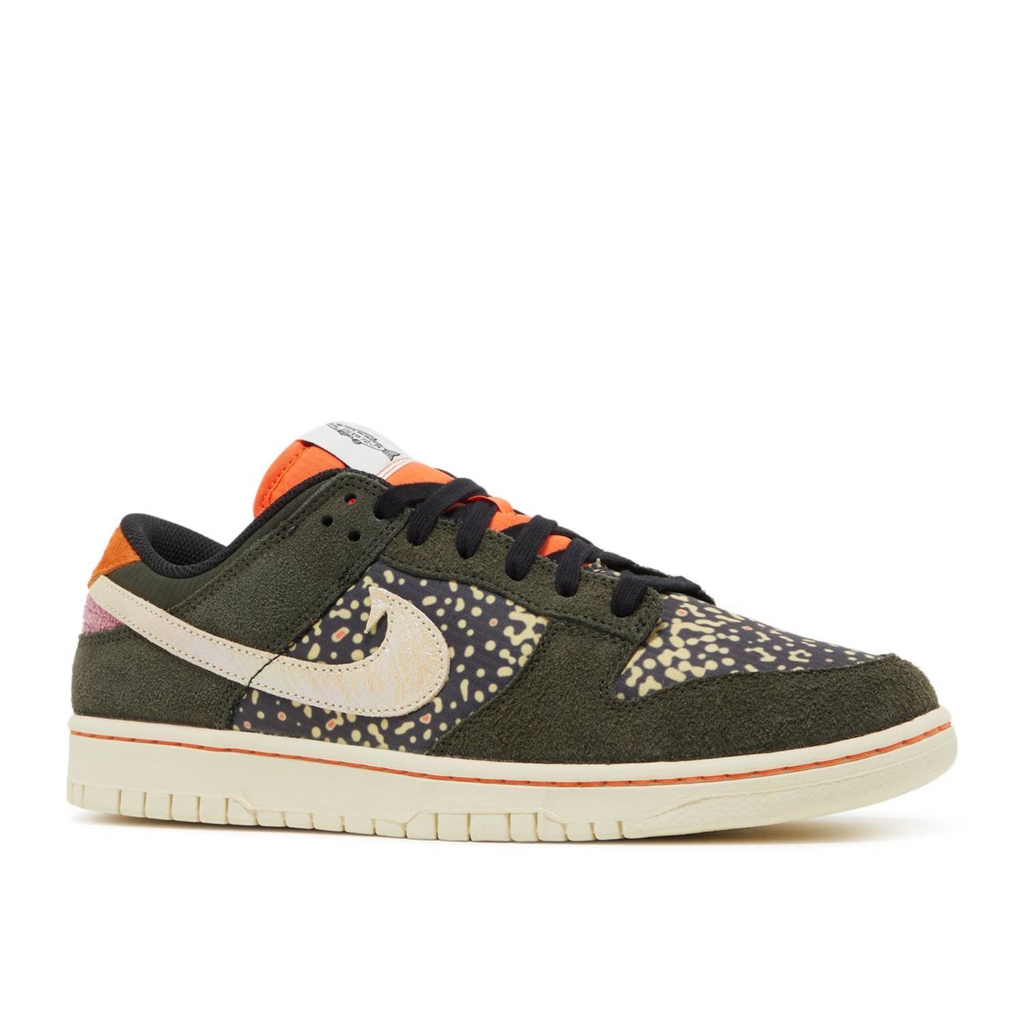 Nike Dunk Low SE “Gone Fishing Rainbow Trout”